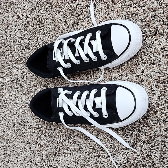 Women's Converse Chuck Taylor All Star Madison Sneakers - Picture 3 of 5